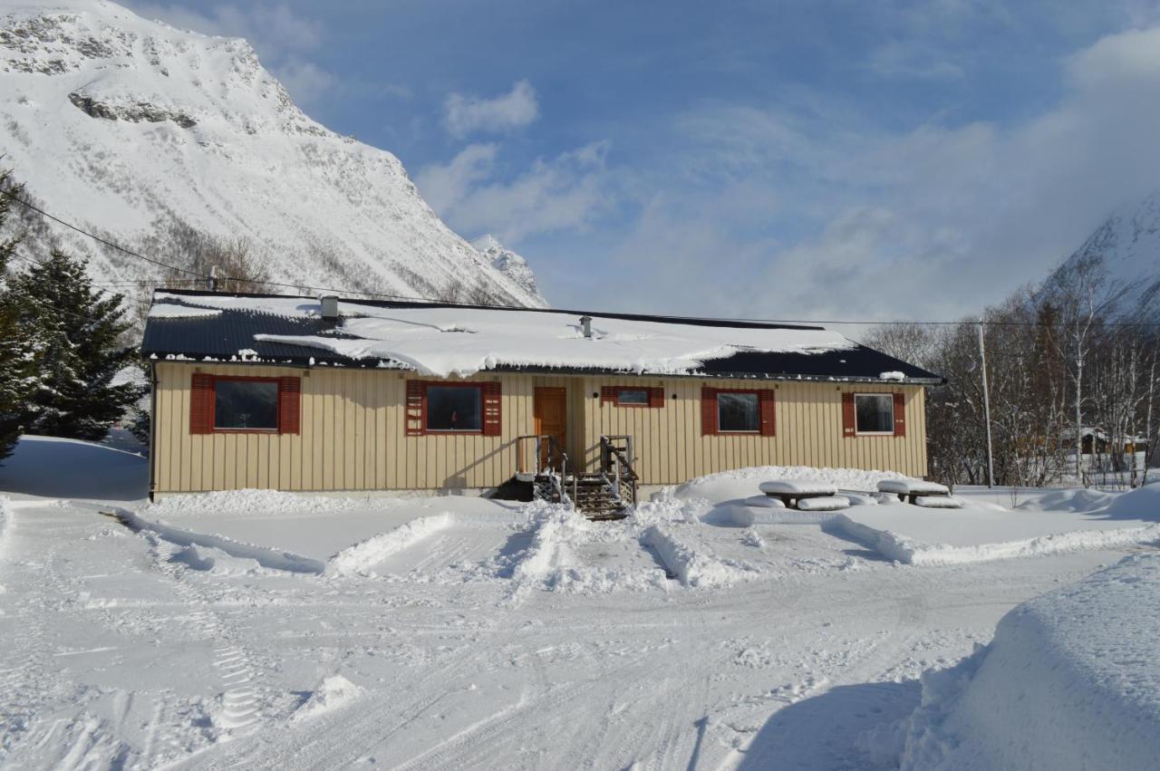 Вилла Lyngenfjord, Froyas Hus Olderdalen Экстерьер фото