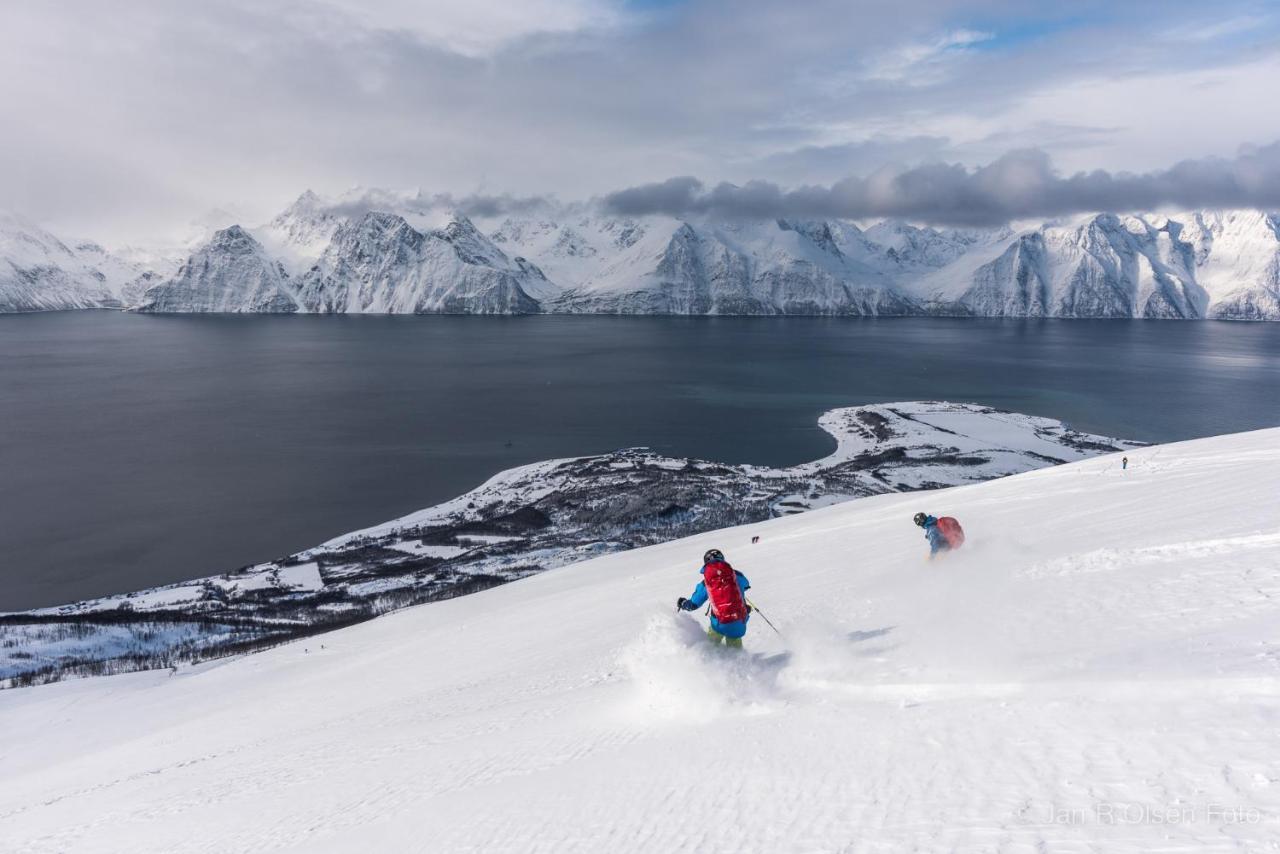 Вилла Lyngenfjord, Froyas Hus Olderdalen Экстерьер фото